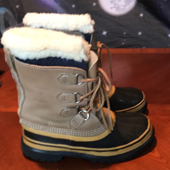 sorel caribou faux fur waterproof boots
